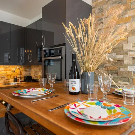 Apartament Amazing Loft In The Vibrant Area Near The Famous Bastille's Place *