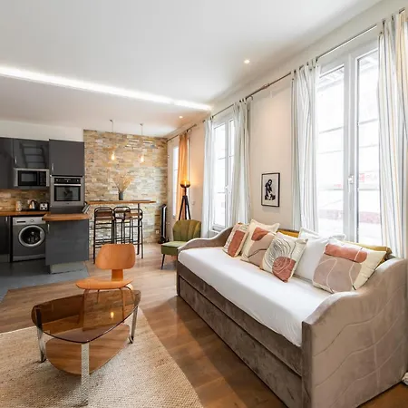 Amazing Loft In The Vibrant Area Near The Famous Bastille's Place *