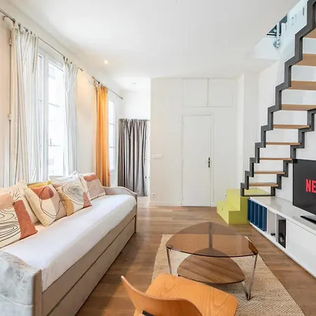 Amazing Loft In The Vibrant Area Near The Famous Bastille's Place *