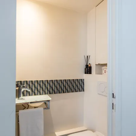 Amazing Loft In The Vibrant Area Near The Famous Bastille's Place *