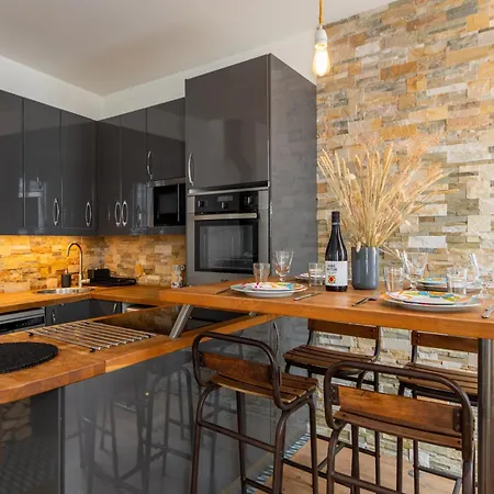 Appartamento Amazing Loft In The Vibrant Area Near The Famous Bastille's Place Parigi